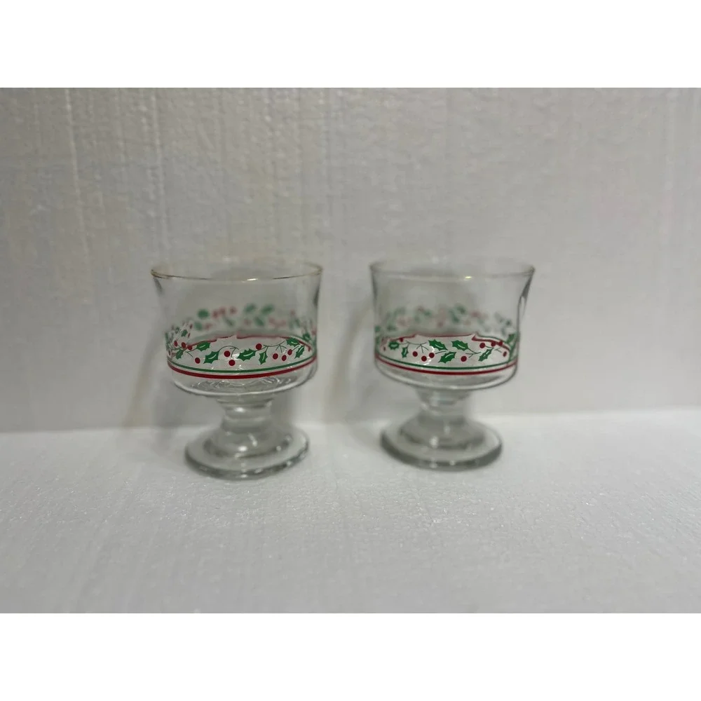 Vintage Christmas Holly Berry‎ Footed Glasses Set of 2 Holiday Party Drinkware